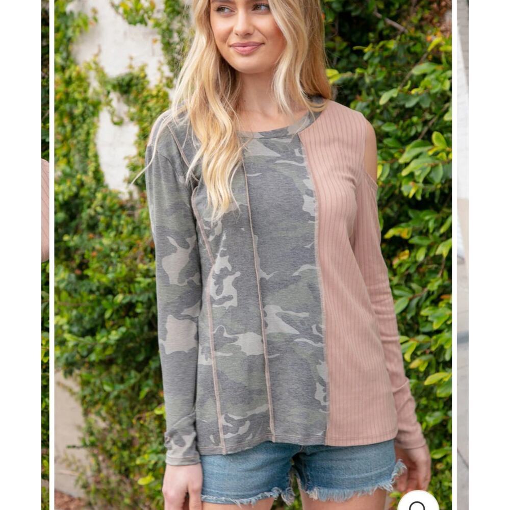 Just In! Camouflage Taupe Rib Knit Color Block Cut-Out Tee Top NWT